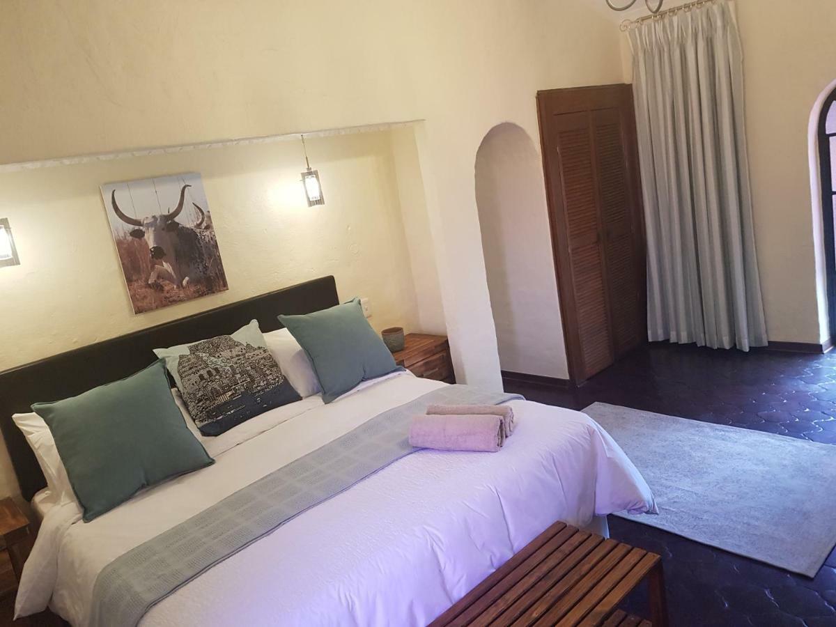 Airport Tower Lodge كمبتون بارك المظهر الخارجي الصورة