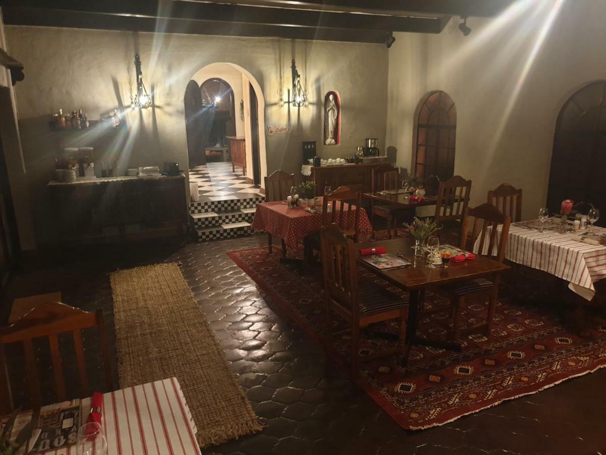 Airport Tower Lodge كمبتون بارك المظهر الخارجي الصورة